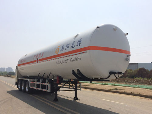 龍軒風牌13米24.4吨3轴低温液体运输半挂车(YLT9402GDYA)