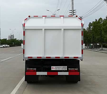 东风股份多利卡D7 CLQ5080ZZZ5自装卸式垃圾车公告图片