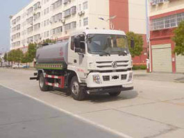 洒水车