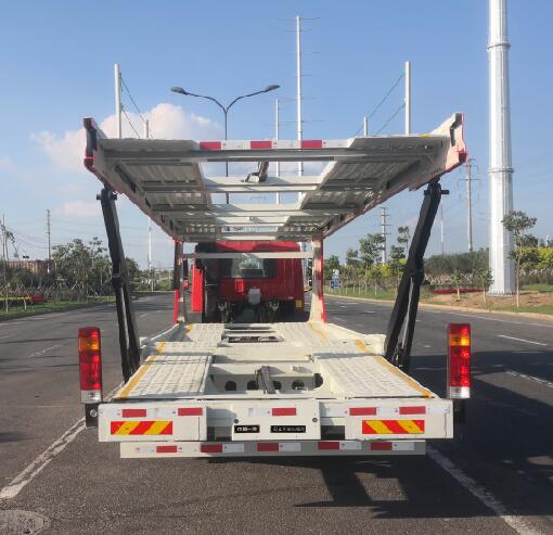 解放牌CA5189TCLPK2L7E5A80車輛運(yùn)輸車公告圖片