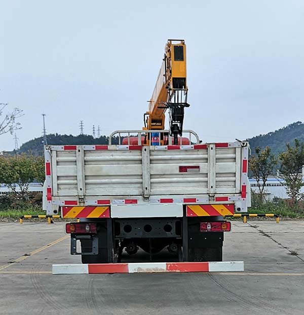 大運牌DYQ5253JSQD5CB隨車起重運輸車公告圖片