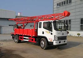 钻机车