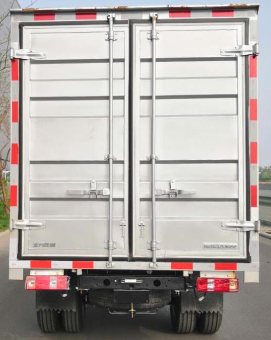 昌河牌CH5030XXYUDV21廂式運輸車公告圖片