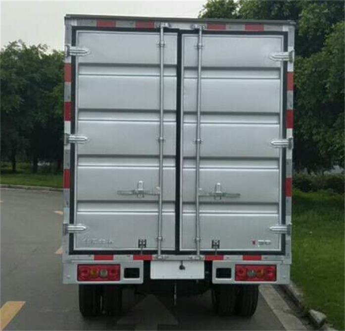 金杯牌JKC5030XXY-DS6EL5廂式運輸車公告圖片