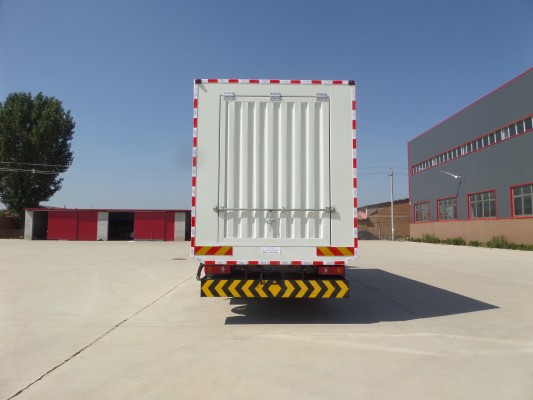 順世牌HJN5180XJS凈水車公告圖片