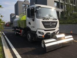 清洗车