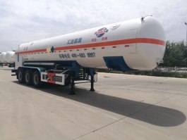 低温液体运输半挂车
