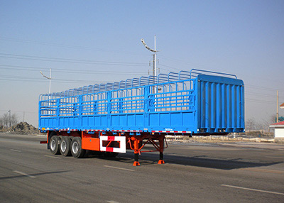 中集牌13米32.6吨3轴仓栅式运输半挂车(ZJV9401CCYYK01)