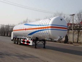 低温液体运输半挂车