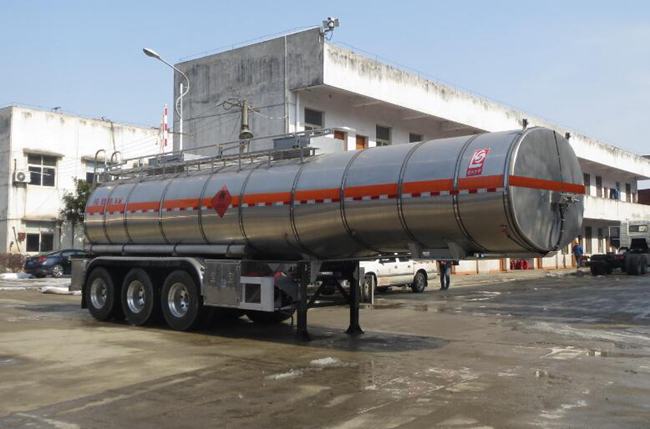 醒狮牌11米30.5吨3轴易燃液体罐式运输半挂车(SLS9404GRY)
