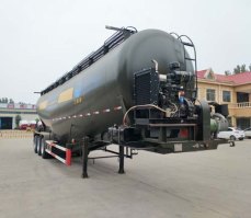 下灰半挂车