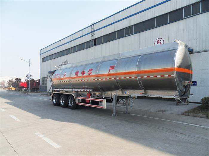 华宇达牌12.2米33.5吨3轴铝合金易燃液体罐式运输半挂车(LHY9400GRY)