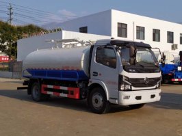 吸粪车
