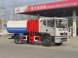 自装卸式垃圾车