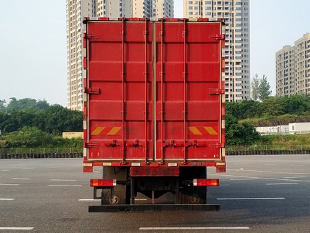 陜汽牌SX5182XXYGP52廂式運輸車公告圖片