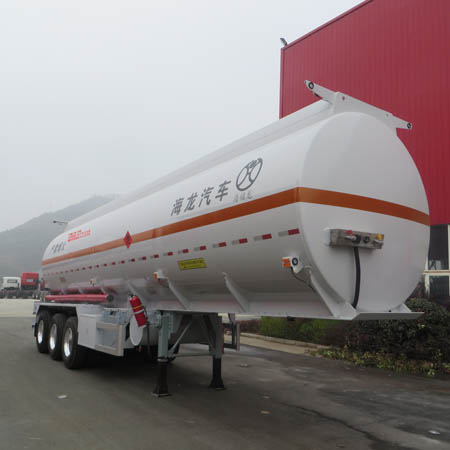 海福龙牌11.5米33.5吨3轴铝合金运油半挂车(PC9401GYYC1)