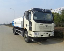 清洗车