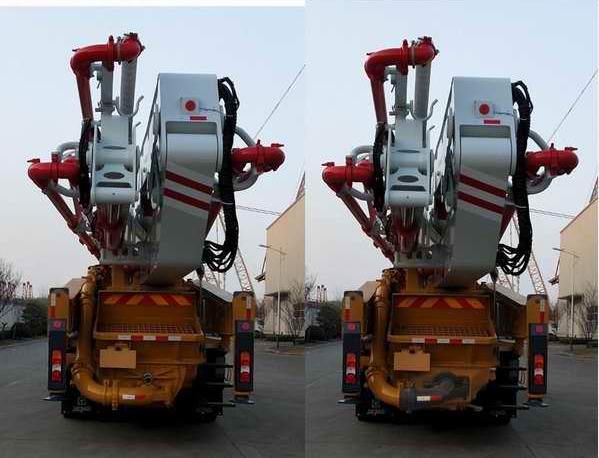 徐工牌XZJ5443THBB混凝土泵車公告圖片