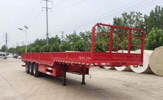 栏板半挂车