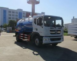 吸污车