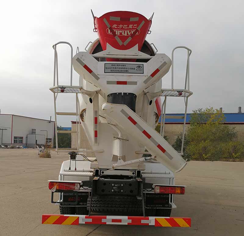 北方重工牌BZ5254GJB43HW5混凝土攪拌運(yùn)輸車公告圖片
