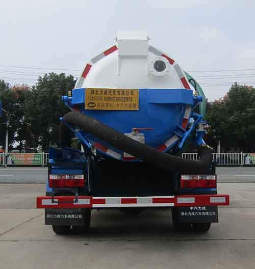 中汽力威牌HLW5042GXW5EQ吸污车公告图片