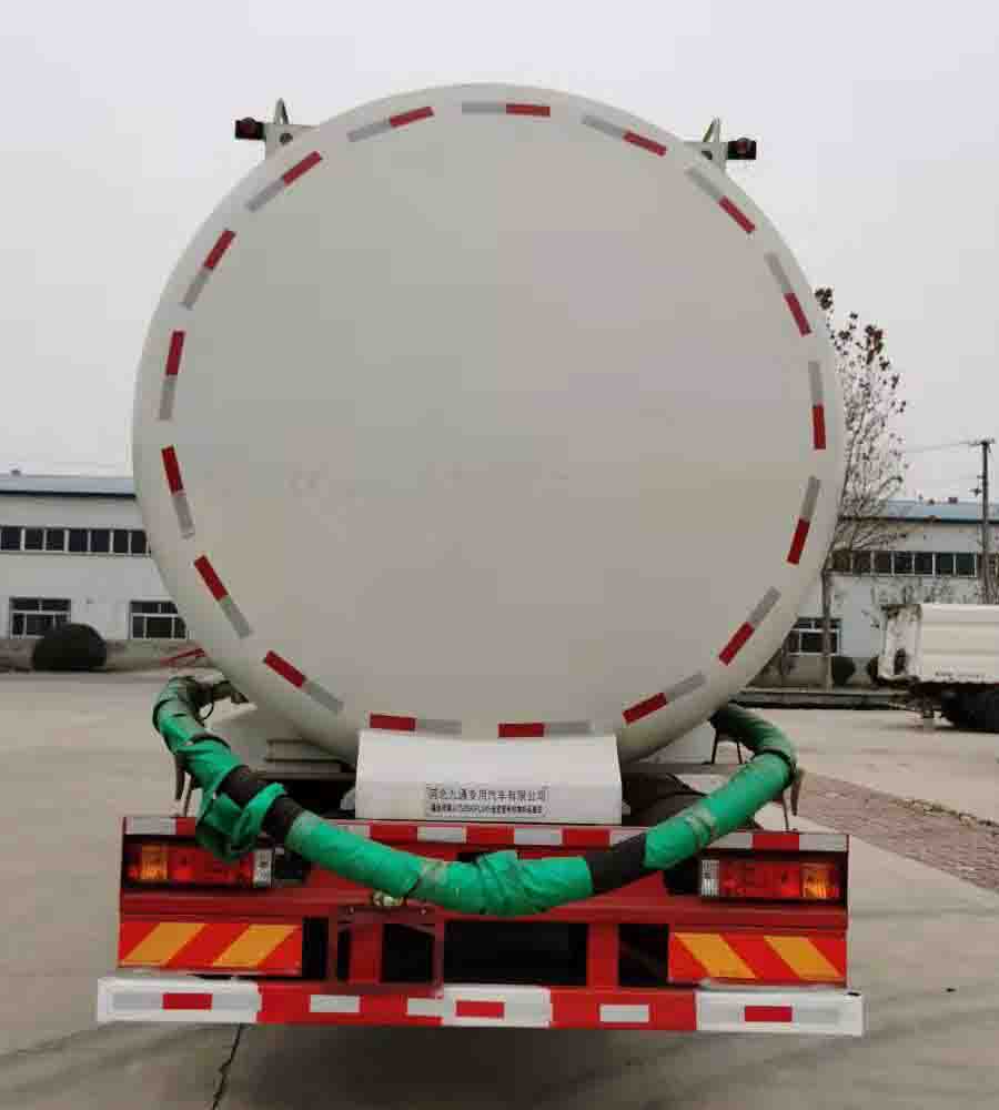 福運(yùn)祥牌JJT5250GFLSX5低密度粉粒物料運(yùn)輸車公告圖片
