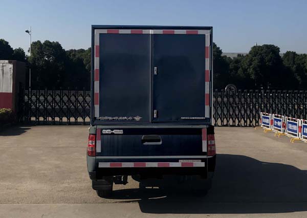 華東牌CSZ5020XZB裝備車公告圖片