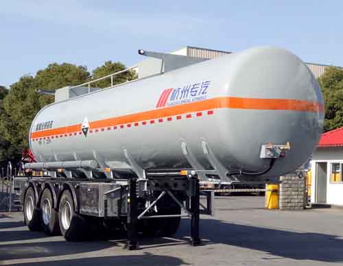 宏宙牌10米33.5吨3轴腐蚀性物品罐式运输半挂车(HZZ9407GFW)