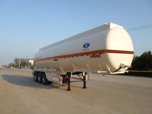 恒信致远牌11.8米31.1吨3轴易燃液体罐式运输半挂车(CHX9403GRYA)