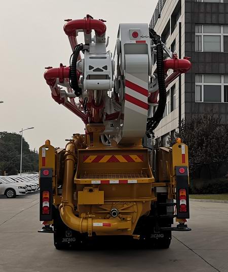 徐工牌XZS5350THBB混凝土泵车公告图片