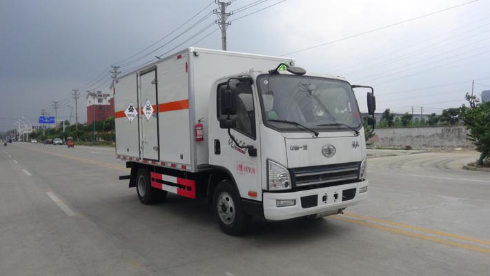 华通牌HCQ5047XDGCA5毒性和感染性物品厢式运输车公告图片