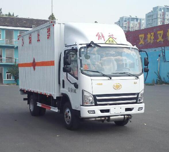解放牌CA5089XRQP40K2L2E5A84易燃气体厢式运输车公告图片