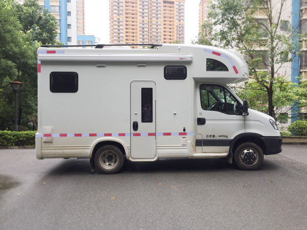 延龙牌LZL5040XLJ旅居车公告图片