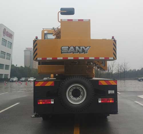 三一牌SYM5314JQZ(STC250T4)汽車起重機公告圖片