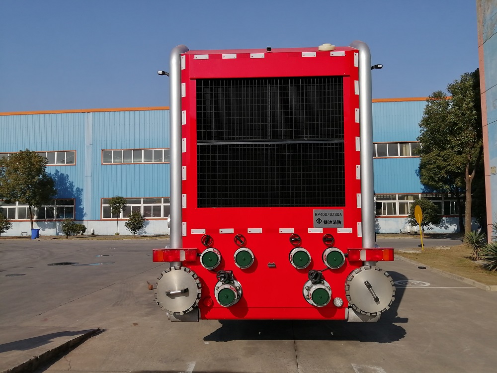 捷達(dá)消防牌SJD5310TXFBP400/DZSDA泵浦消防車(chē)公告圖片