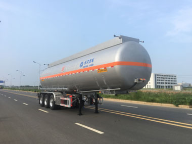 恒信致远牌11.6米32吨3轴易燃液体罐式运输半挂车(CHX9403GRYC)