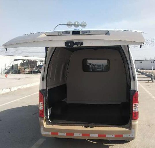 福田牌BJ5039XXY-J1廂式運輸車公告圖片