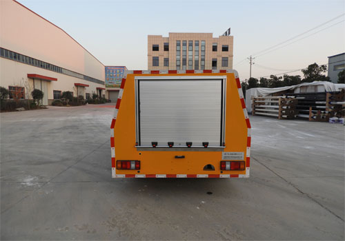 桐工牌TBJ5036XXHF5救險(xiǎn)車公告圖片