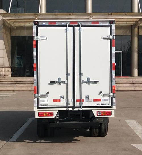 福田牌BJ5030XYK4AV4-51翼開啟廂式車公告圖片