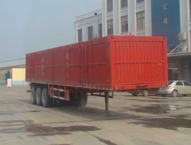 远东汽车牌13米33吨3轴厢式运输半挂车(YDA9407XXY)