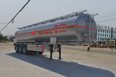 程力威牌12.1米33吨3轴铝合金运油半挂车(CLW9405GYY)