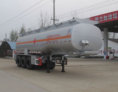 程力威牌10.5米30.5吨3轴易燃液体罐式运输半挂车(CLW9406GRYA)