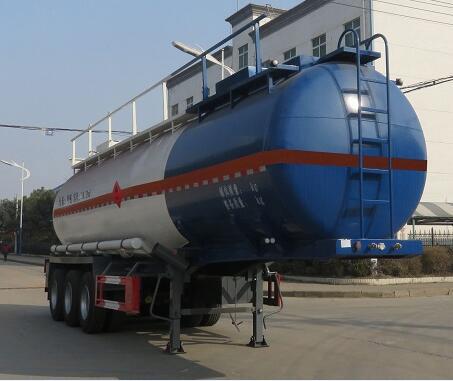 特运牌11.3米29.8吨3轴易燃液体罐式运输半挂车(DTA9404GRYA)
