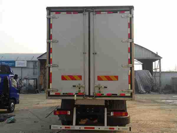 歐曼牌BJ5319XLC-AA冷藏車(chē)公告圖片