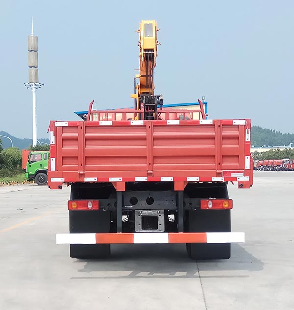 大運牌DYQ5121JSQD5AB隨車起重運輸車公告圖片