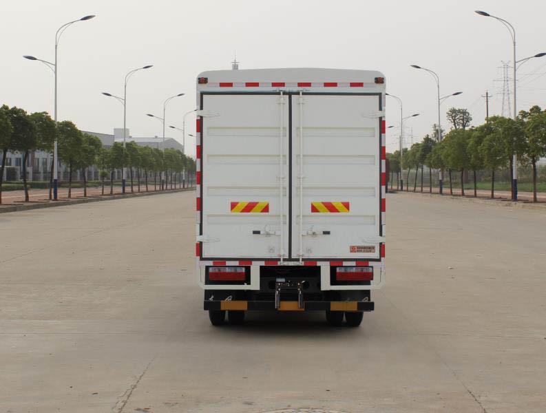 東風(fēng)牌EQ5130CCYL8BDFAC倉(cāng)柵式運(yùn)輸車公告圖片