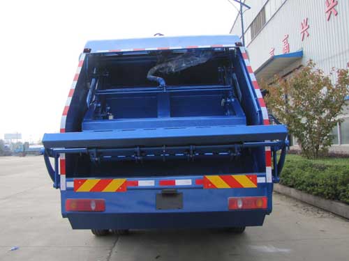 东风天锦D530常规 SZD5160ZYSD5V压缩式垃圾车公告图片