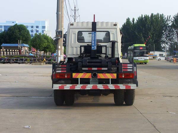 东风T3 CLW5120ZXXE5车厢可卸式垃圾车公告图片
