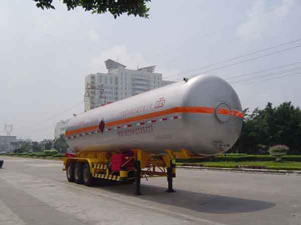 久远牌12米27.8吨3轴液化气体运输半挂车(KP9401GYQDA)